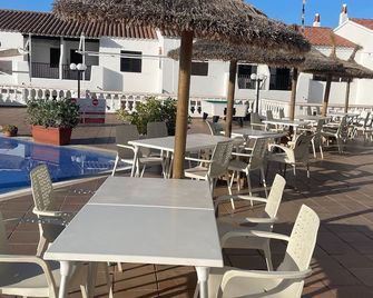 2 Bedroom Apartment , Son Bou - Son Bou - Patio