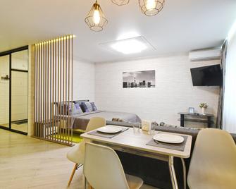 Apartment in Vitebsk Tower - Vitebsk - Dining room