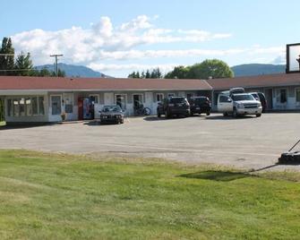 Paradise Motel - Sicamous - Building
