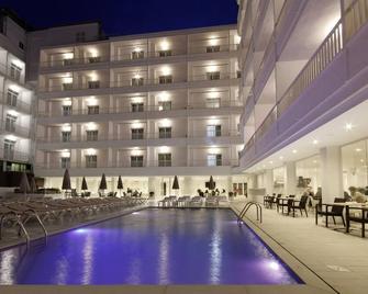 Hotel Ilusion Calma & Spa - Can Pastilla - Zwembad