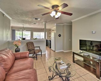 Cozy San Antonio Family Home 3 Mi To Lackland Afb - سان انطونيو - غرفة معيشة