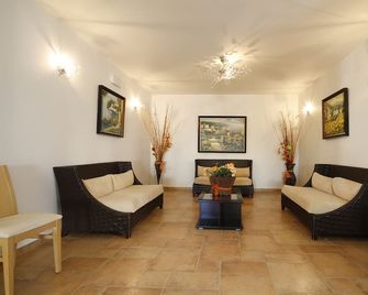 Katerina Hotel - Agios Prokopios