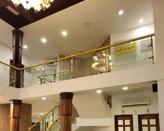 Kings Hotel Egmore - Chennai - Lobi