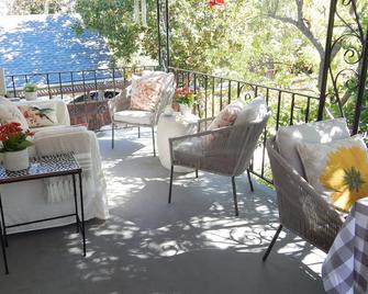 Valley Village romantic retreat close to Universal Studios & Studio City - Los Angeles - Balcony