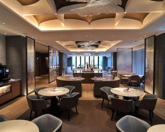 DoubleTree By Hilton Taipei Zhongshan - Taipei City - Restaurant