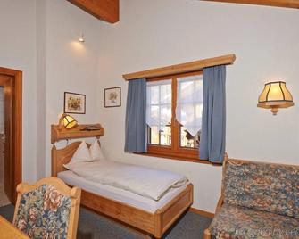 Welschen Hotel - Zermatt - Bedroom