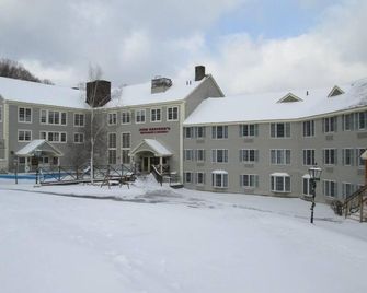Comfy Suite in the Berkshires w/ WiFi & Great Resort Amenities! - Lanesborough - Edificio