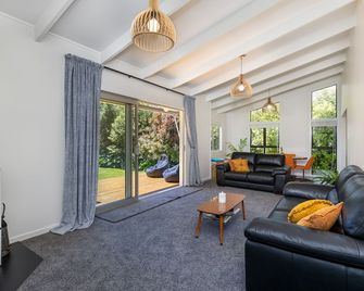 Cobham Crib - Anakiwa Holiday Home - Anakiwa - Phòng khách
