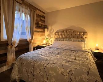 Luxury 1-bedroom 1-parking downtown Pickering - Pickering - Habitación