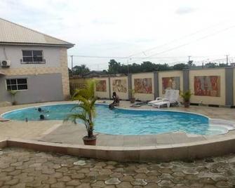 Treasureland Hotel - Calabar - Pool
