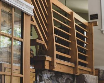 Dog Friendly Mountain High! - Monarch - Escaleras