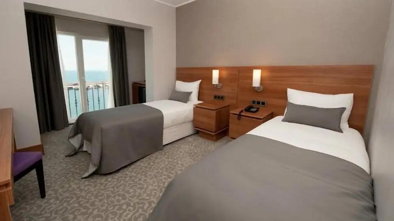 Hotel 117