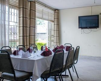 Pretoria Hotel Mbale - Mbale - Comedor