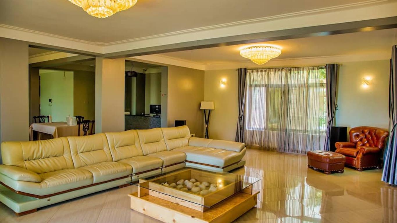 Lakepoint Villa