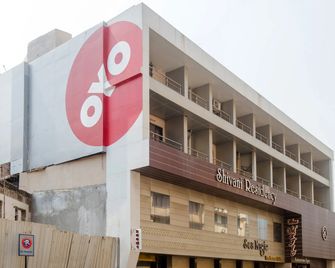 Hotel O Lotus Residency Near Anand Nagar Metro Station - Thane - Gebouw