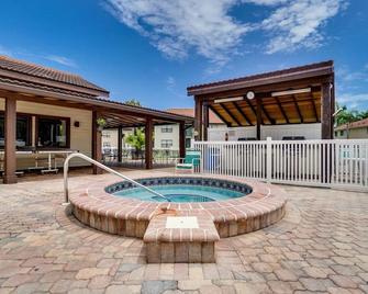 Mycataleya Beautiful Florida Condo (Bradenton) - Bradenton - Pool