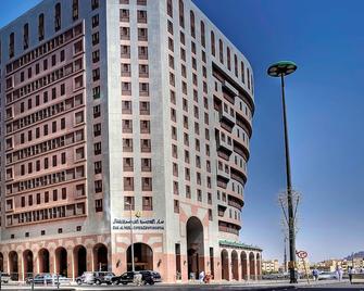 Intercontinental Dar Al Hijra Madinah, An IHG Hotel - Medina - Building