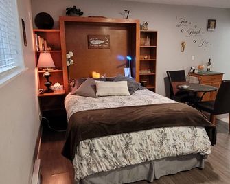 Charming Cozy Suite In Langford. - Victoria - Chambre