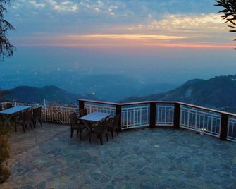 The Vyom Homestay Mussoorie - Mussoorie - Balcony