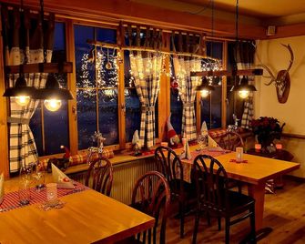 Hotel Mira - Tujetsch - Restaurante