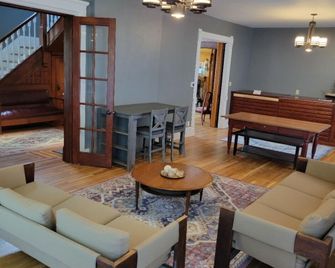 Art and Lodging - South Bend