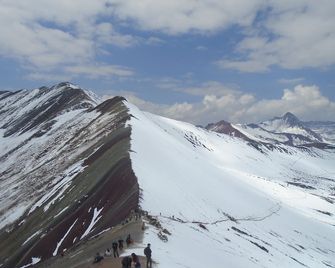 Carmelita Family House. - Sicuani - Edificio