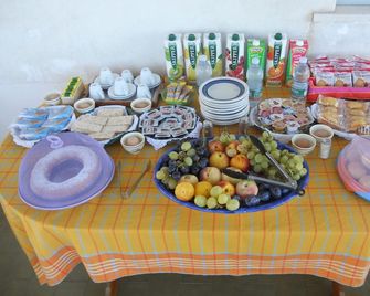B&B Villa Rosa - Cefalù - Buffet