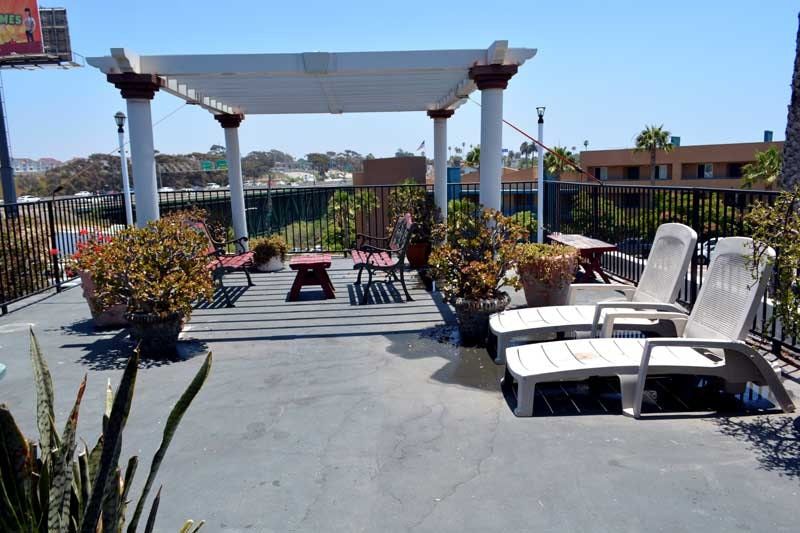 Harbor Inn & Suites Oceanside - Oceanside - Balkong