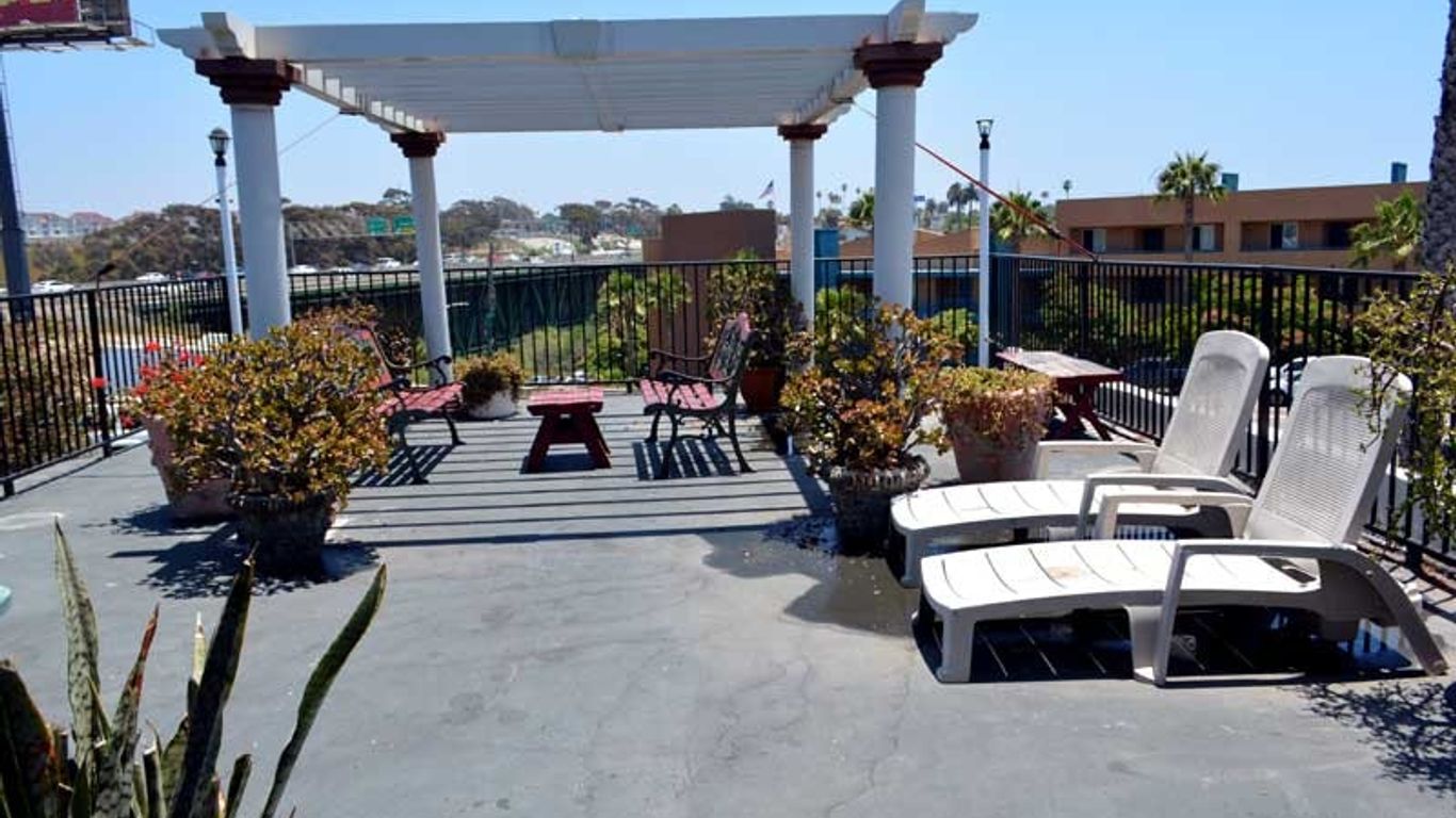 Harbor Inn & Suites Oceanside
