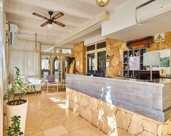 Branco Suites - Santa Maria - Front desk