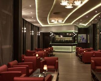 Sky Casa Airport - Nouaseur - Bar