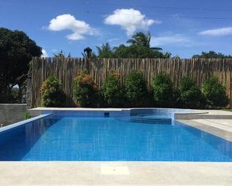 A Villas Resort & Restaurant - Zamboanguita - Pool