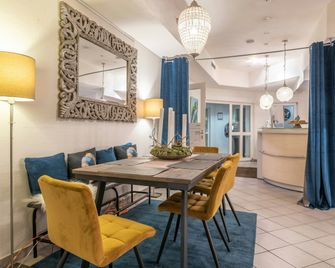 Hotel Princess Self Check-In - Plochingen - Comedor