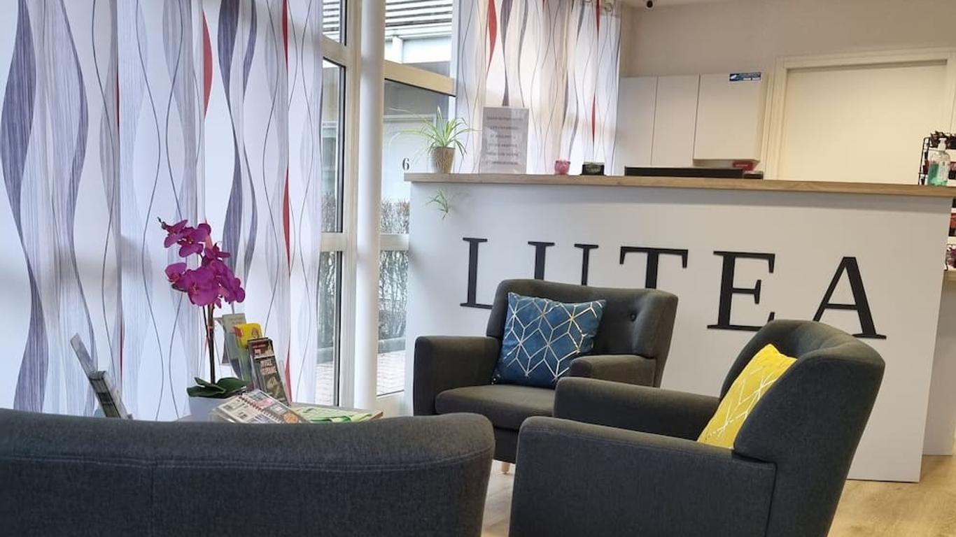 ذا أوريجينالز أكسس، هوتل لو لوتي