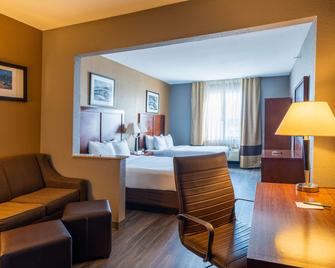 Quality Suites Ne Indianapolis Fishers - Fishers - Ložnice