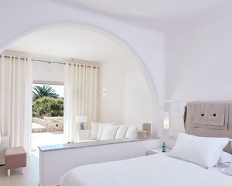 Santo Miramare Beach Resort - Perissa - Kamar Tidur