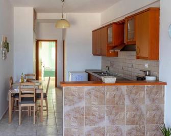 Lovely sea view apartment at the heart of the town - Ierápetra - Kitchen