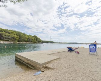 House Maja - Jadrija - Beach