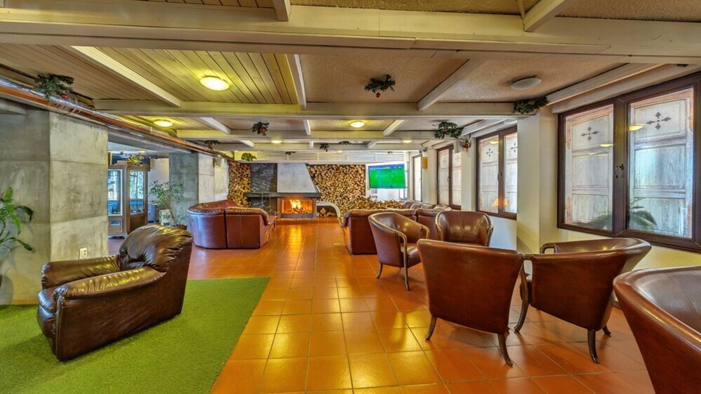 Flora hotel