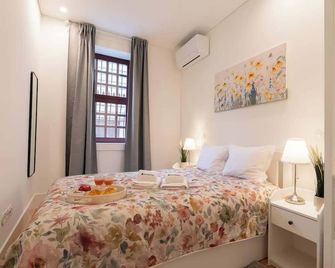 Plaza Apartments by HostWise - Guimarães