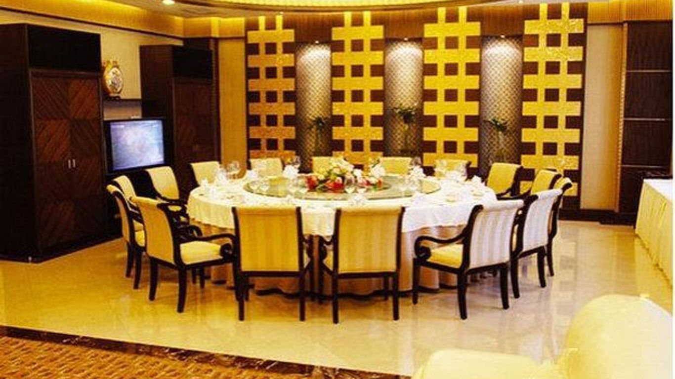 Yun-Zen Jinling World Trade Plaza Hotel