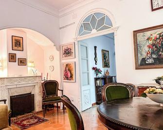 Wonderful House on the beach - Caldes d'Estrac - Dining room