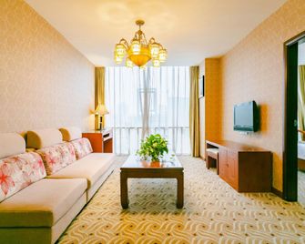 Qianye Hotel - Luzhou - Sala de estar