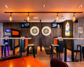 Village Hotel Birmingham Walsall - Walsall - Bar