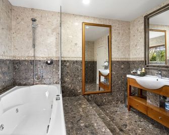 Sanctuary Palms - Paihia - Bathroom