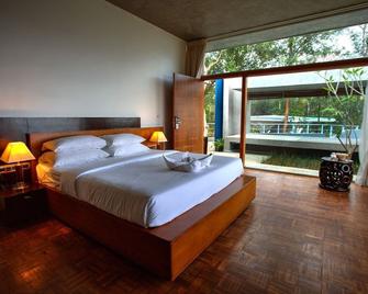 Java Rain Resort - Chikamagalur - Bedroom