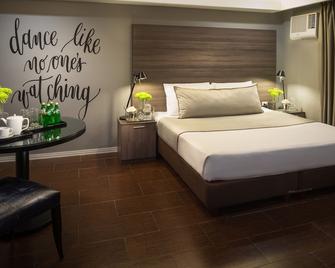 Astoria Greenbelt - Makati - Bedroom