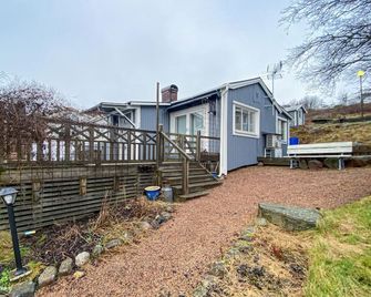 1 Bedroom Beautiful Home In Uddevalla - Uddevalla - Byggnad