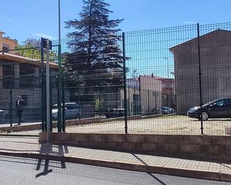 Puerta De España - La Jonquera - Buiten zicht