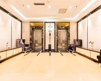 East Queen Hotel Lanzhou Taohai Branch - Lanzhou - Lobby